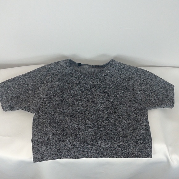 🆕Bo&Tee black marl determined seamless crop top 🖤 - Picture 3 of 7